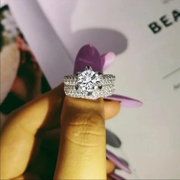 NEW 925 STERLING SILVER 2 CT DIAMOND ENGAGEMENT RING, BEAUTIFUL RING, SHINY RING - Picture 3 of 6